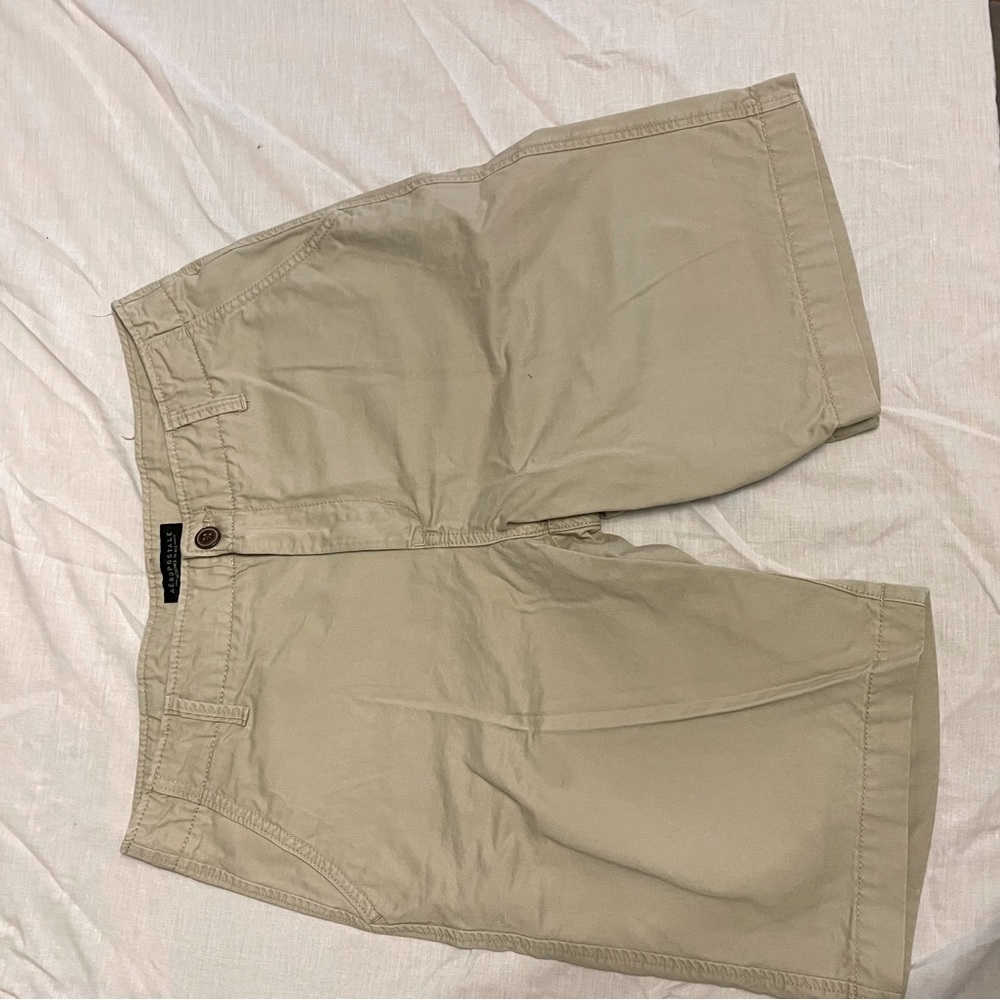 Aeropostale size 32 khaki shorts